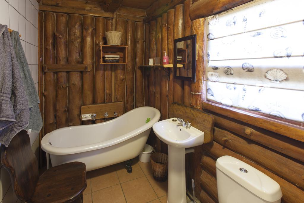 A Log Home At Buffalo Creek Buffeljagsrivier Экстерьер фото
